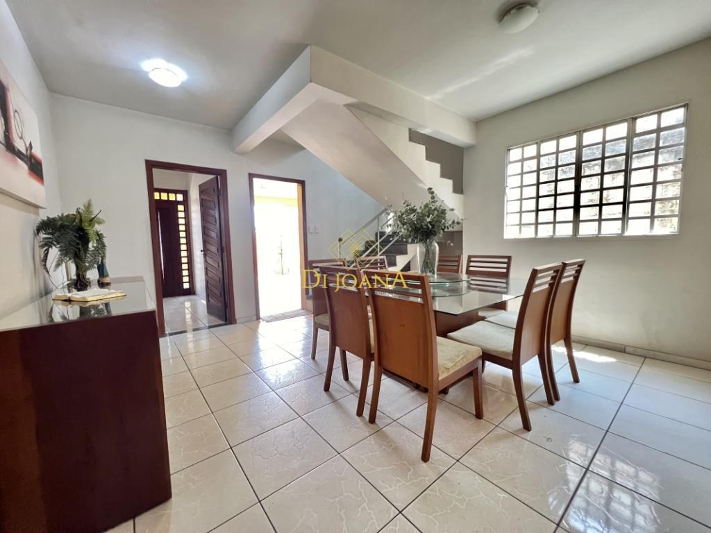 Casa, Jardim Brasília, 5 Quartos, 4 Vagas, 1 Suíte