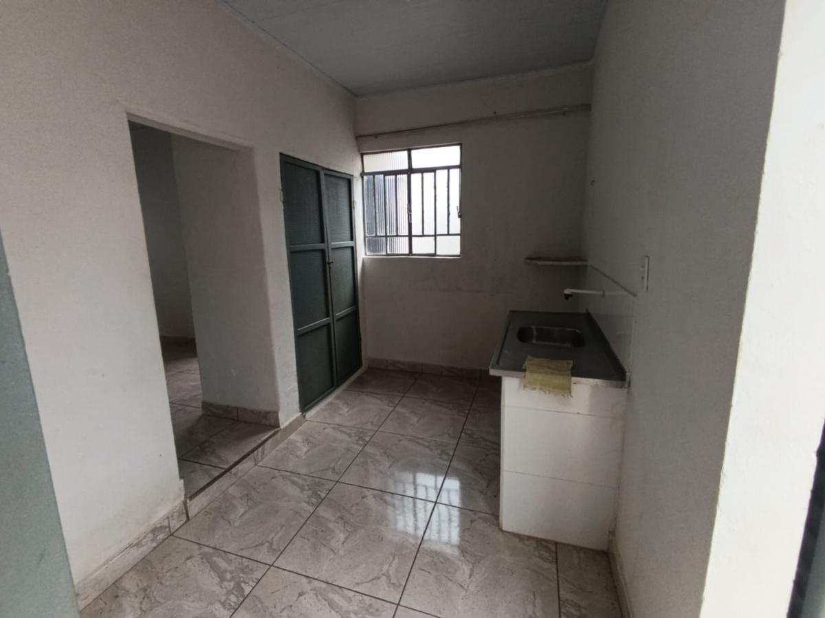 Casa, Centro, 2 Quartos, 1 Vaga