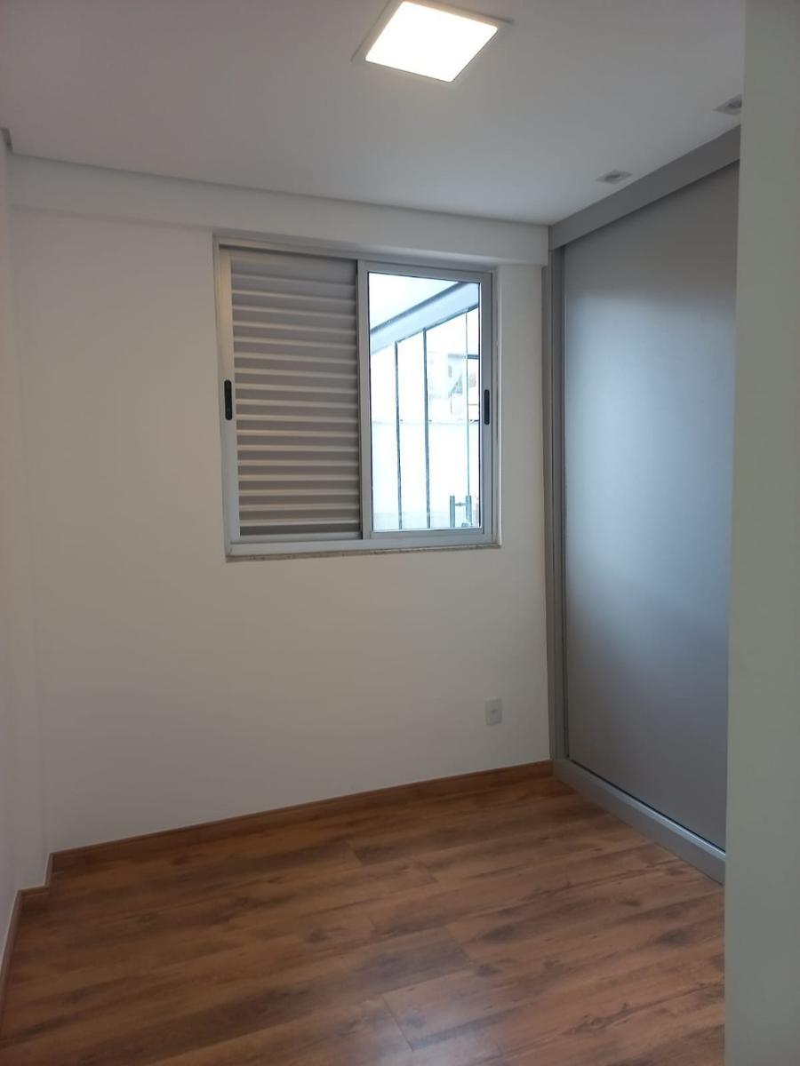 Apartamento, Sagrada Família, 3 Quartos, 2 Vagas, 1 Suíte