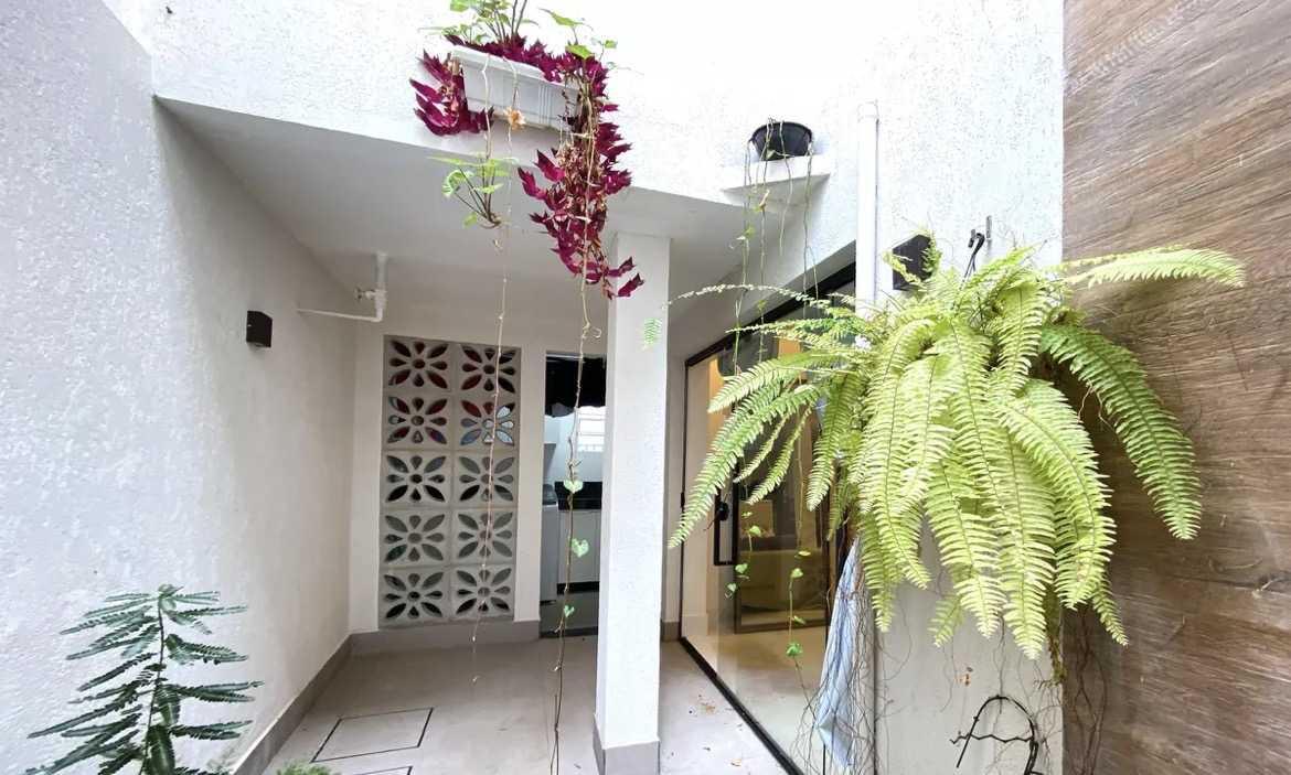 Casa, Lourdes, 3 Quartos, 0 Vaga, 1 Suíte