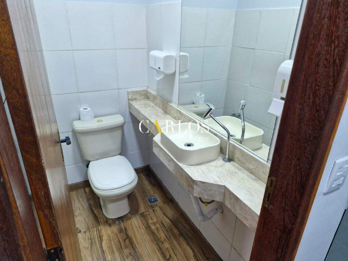 Galpão, Carlos Prates