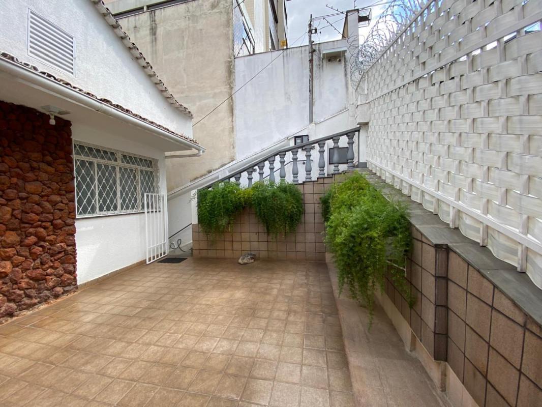 Casa, Sagrada Família, 4 Quartos, 2 Vagas