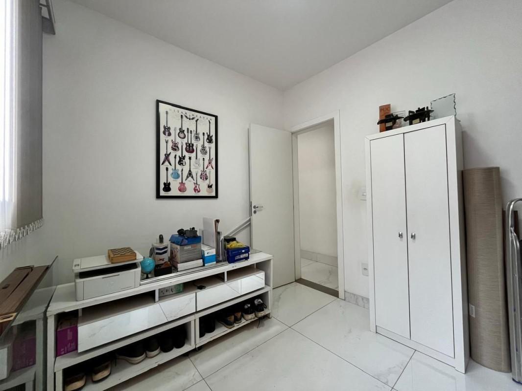 Cobertura, Cabral, 2 Quartos, 2 Vagas, 1 Suíte