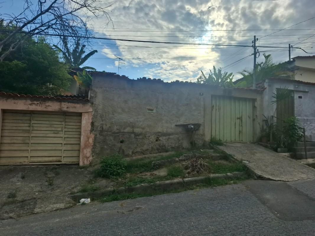 Lote, São Gabriel, 2 Quartos, 3 Vagas