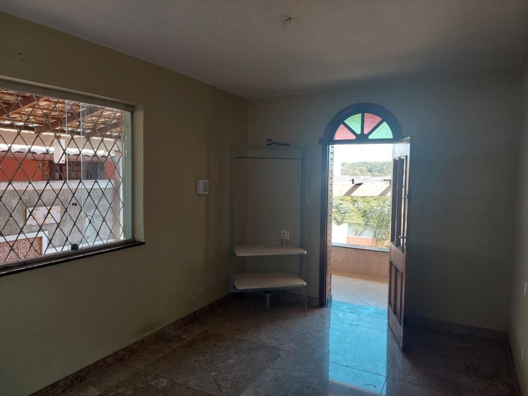 Casa, Santa Inês, 3 Quartos, 2 Vagas, 1 Suíte