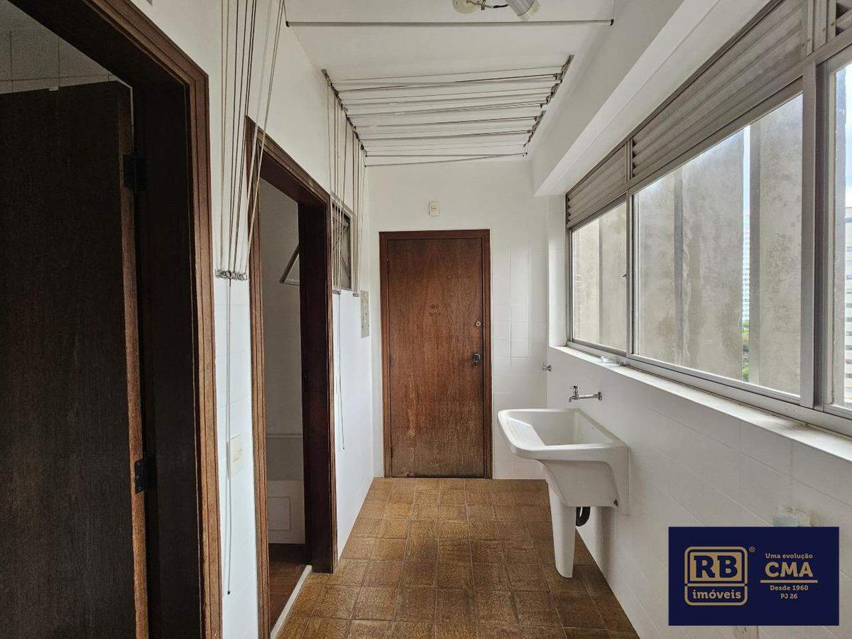 Apartamento, Funcionários, 4 Quartos, 2 Vagas, 1 Suíte