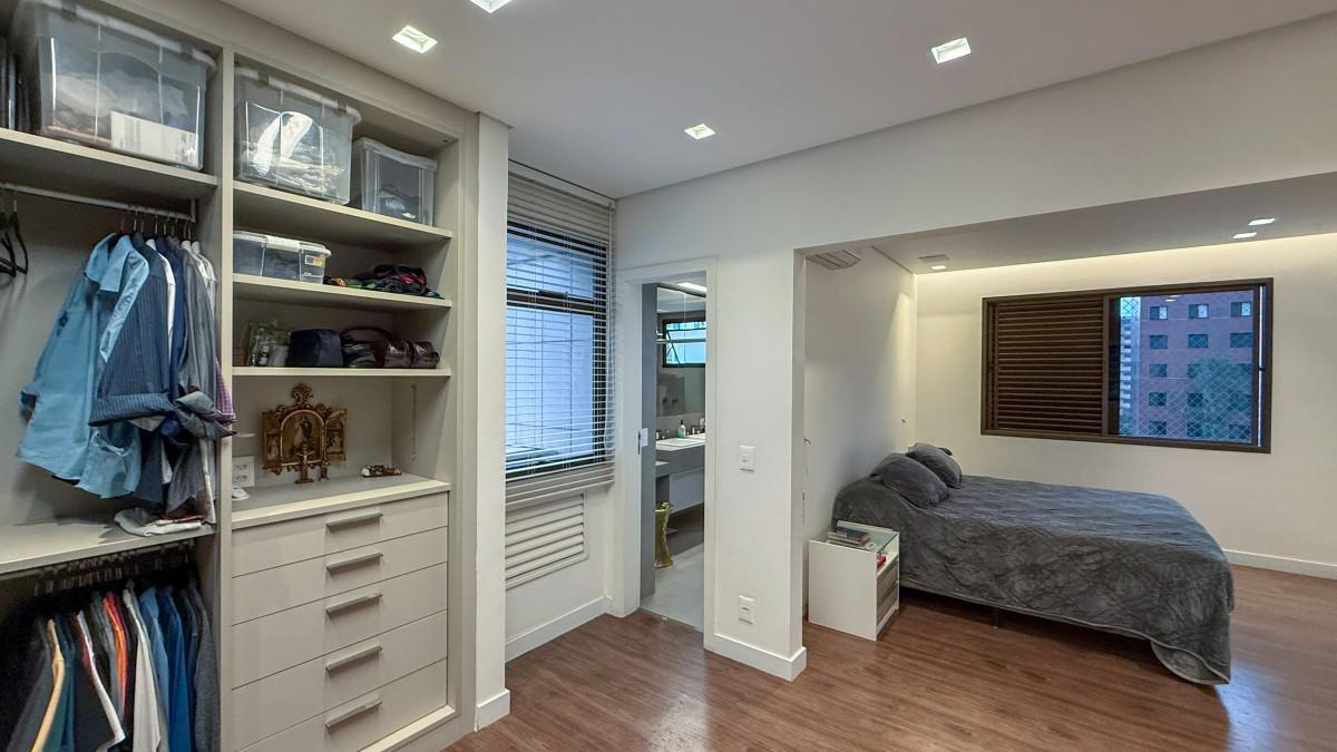 Apartamento, Funcionários, 4 Quartos, 2 Vagas, 2 Suítes