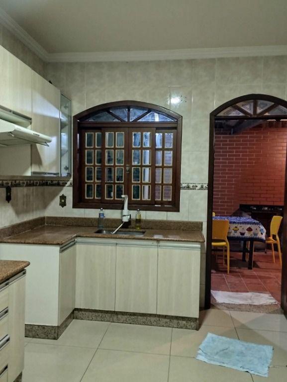 Casa, Córrego da Ilha, 4 Quartos, 3 Vagas, 1 Suíte