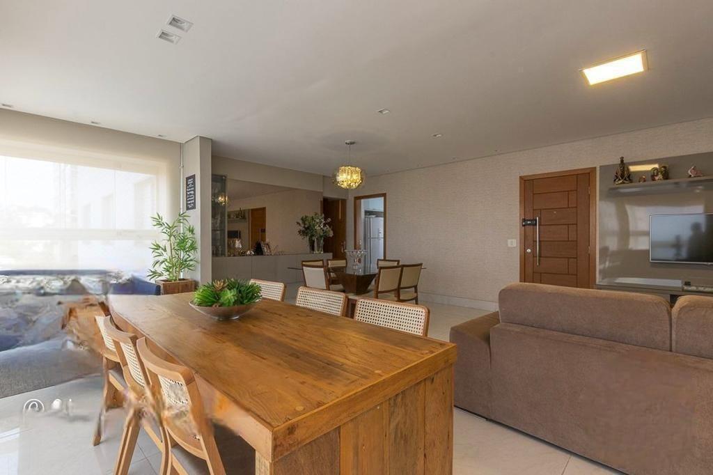 Apartamento, Ouro Preto, 4 Quartos, 3 Vagas, 1 Suíte
