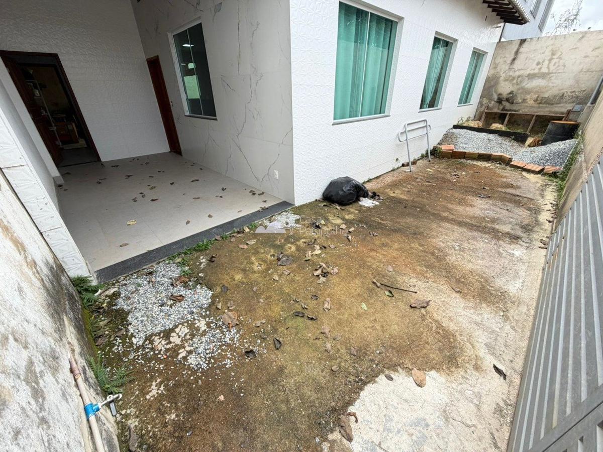 Casa, Santa Mônica, 3 Quartos, 2 Vagas, 1 Suíte