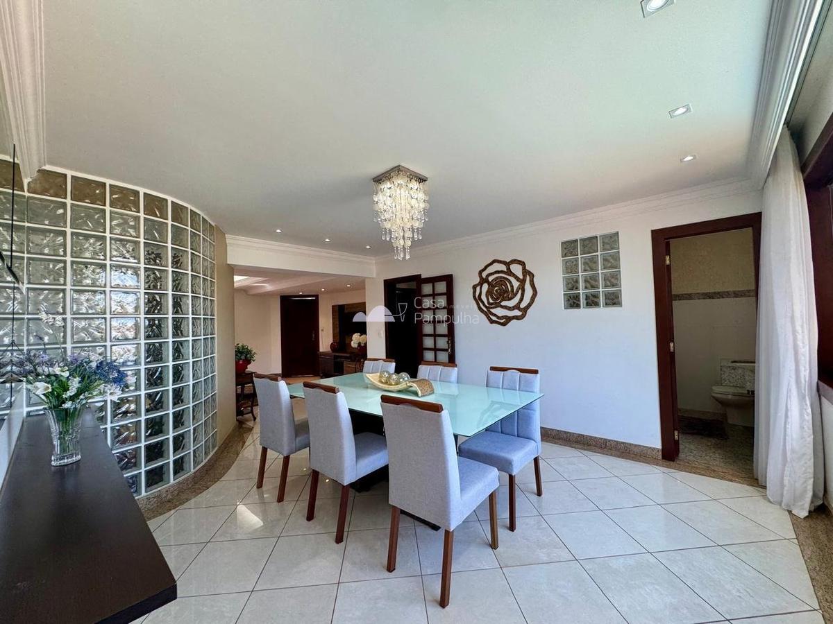 Casa, Planalto, 4 Quartos, 4 Vagas, 1 Suíte