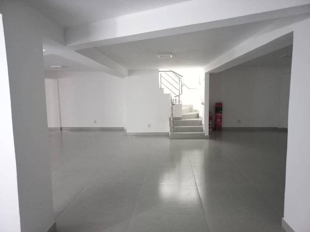 Loja, Funcionários