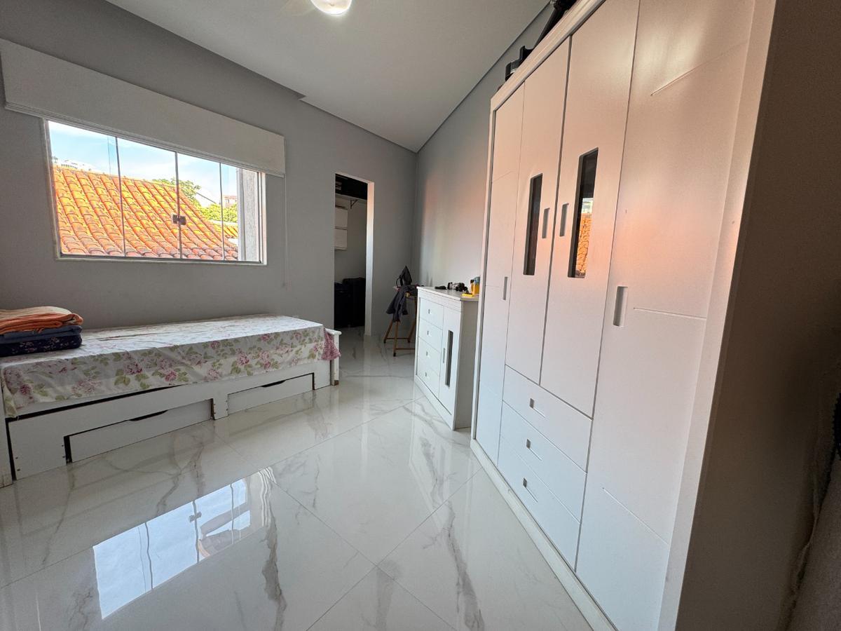Casa, Santa Branca, 3 Quartos, 3 Vagas, 1 Suíte