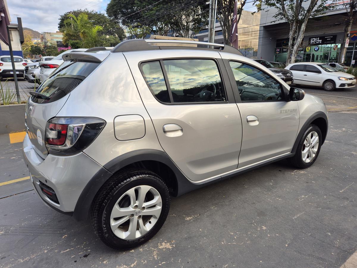 Renault Stepway Zen Flex 1.6 16v Mec.