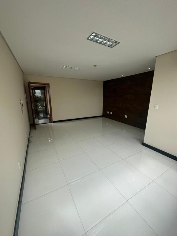 Sala, Centro, 0 Quarto, 0 Vaga