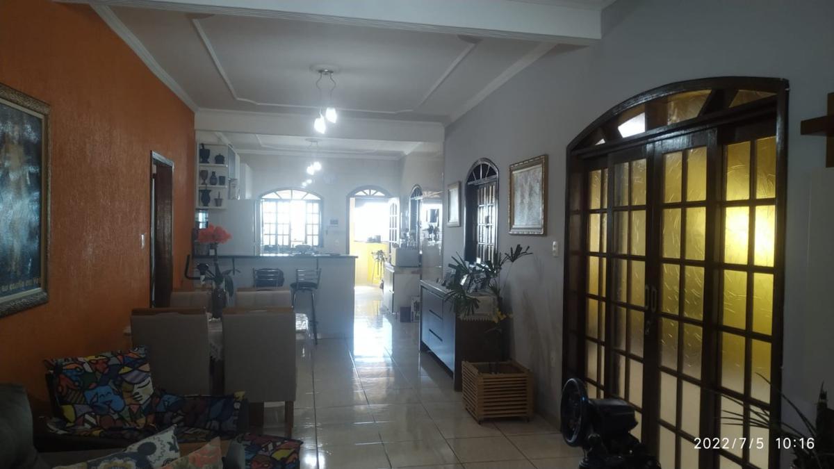 Casa, Vista Alegre, 5 Quartos, 8 Vagas, 1 Suíte