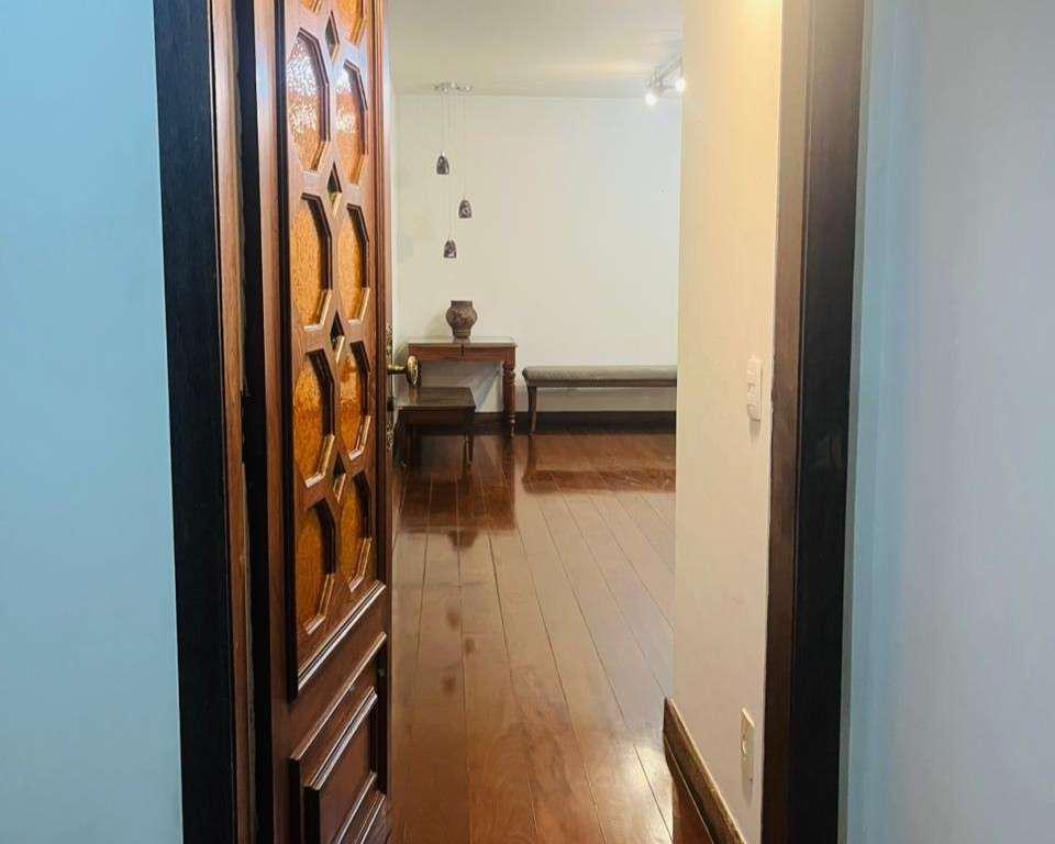 Apartamento, Funcionários, 4 Quartos, 2 Vagas, 1 Suíte
