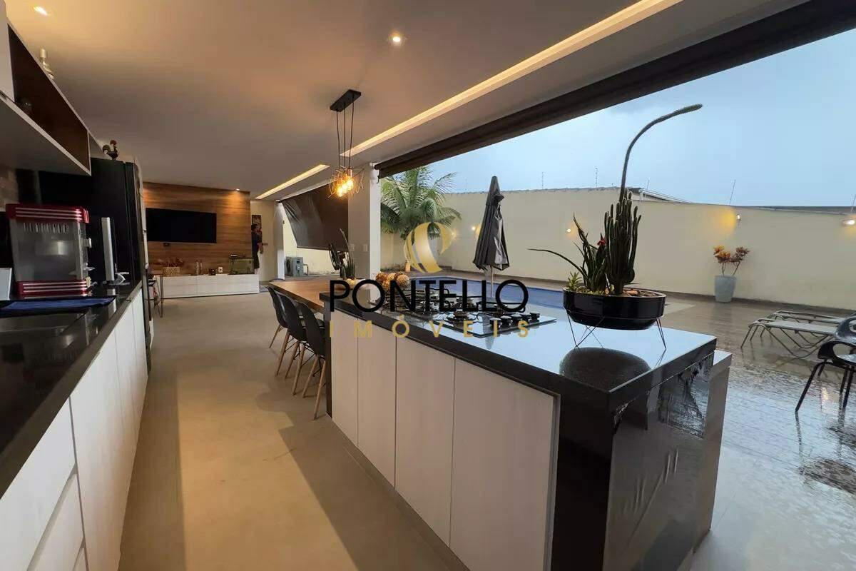 Casa, Nova Cachoeirinha, 4 Quartos, 4 Vagas, 2 Suítes