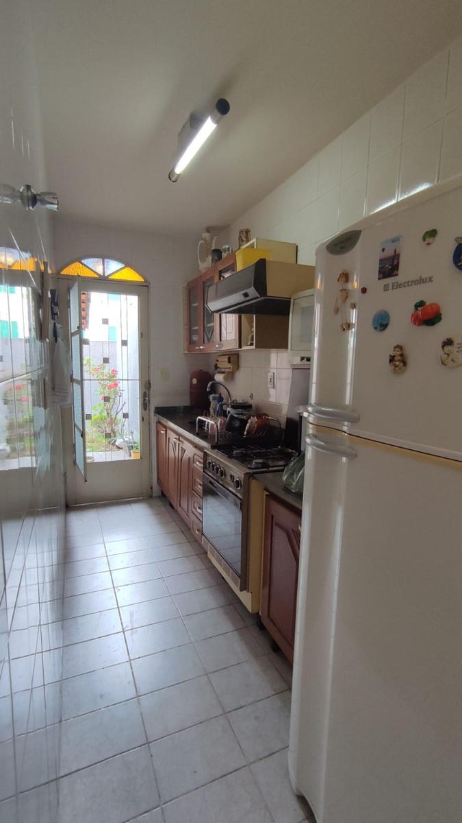 Casa, Parque Turistas, 2 Quartos, 2 Vagas, 1 Suíte