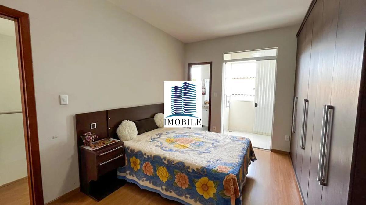 Casa, Santa Efigênia, 3 Quartos, 2 Vagas, 2 Suítes
