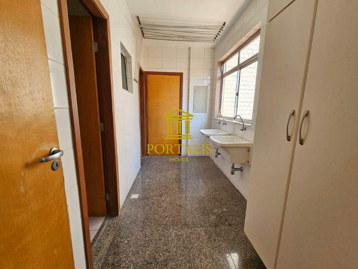 Apartamento, Santa Teresa, 4 Quartos, 4 Vagas, 2 Suítes