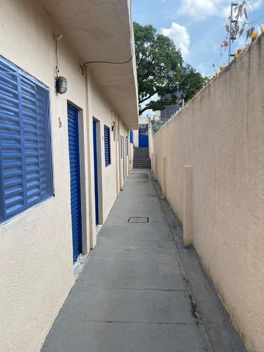 Quitinete, João Pinheiro, 1 Quarto, 0 Vaga