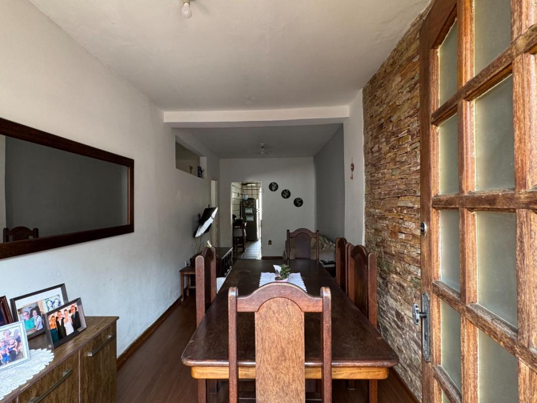 Casa, Colégio Batista, 6 Quartos, 3 Vagas, 1 Suíte