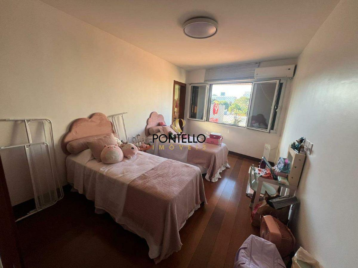 Cobertura, Centro, 4 Quartos, 6 Vagas, 2 Suítes
