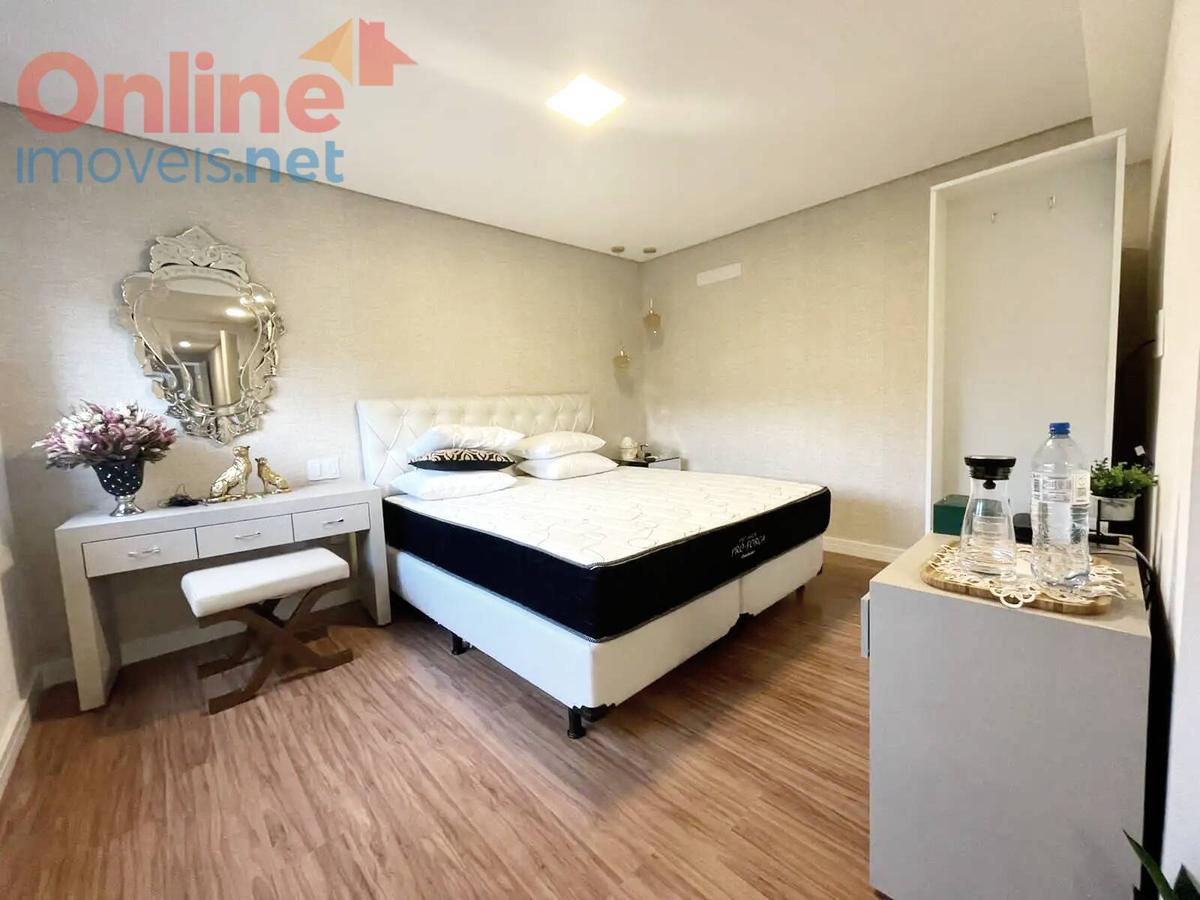 Cobertura, Serra, 4 Quartos, 0 Vaga, 2 Suítes