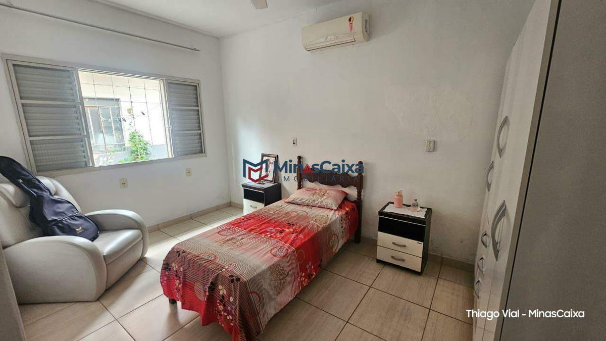 Casa, São José, 3 Quartos, 2 Vagas, 1 Suíte