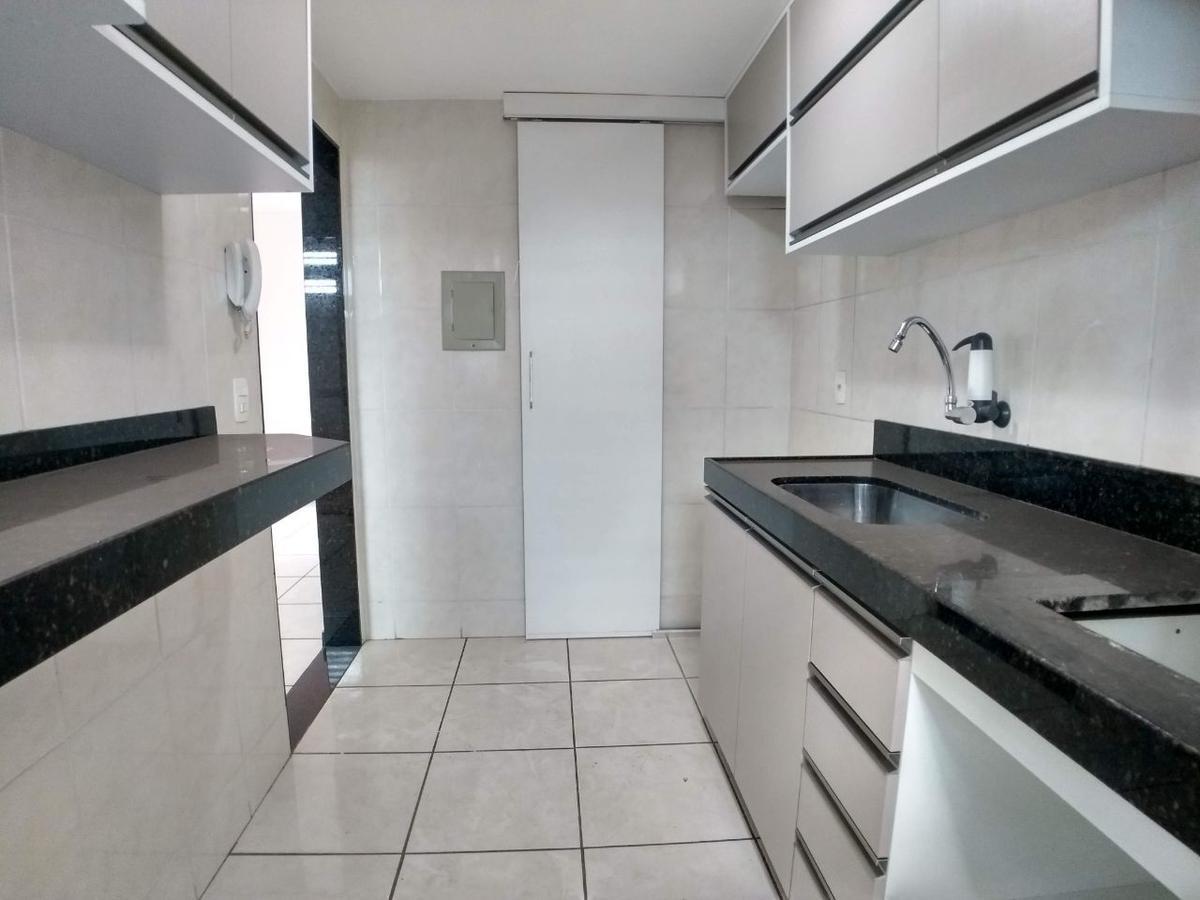Casa, Cabral, 2 Quartos, 1 Vaga