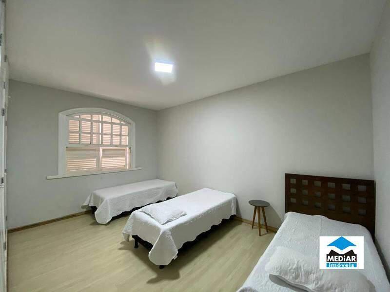 Casa, Sion, 4 Quartos, 6 Vagas, 1 Suíte