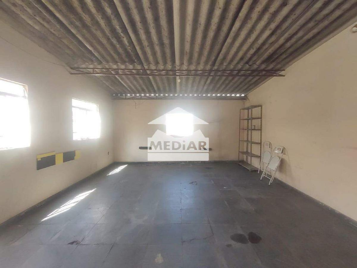 Casa, Sagrada Família, 5 Quartos, 2 Vagas, 1 Suíte