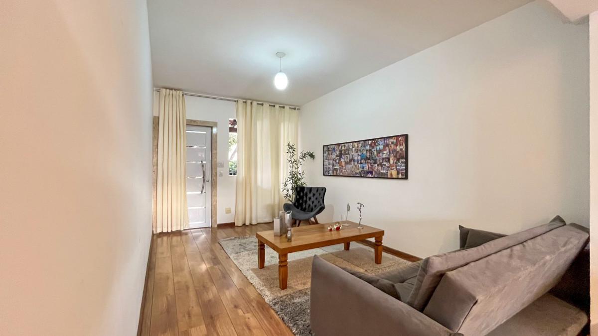 Casa, Castelo, 5 Quartos, 3 Vagas, 1 Suíte