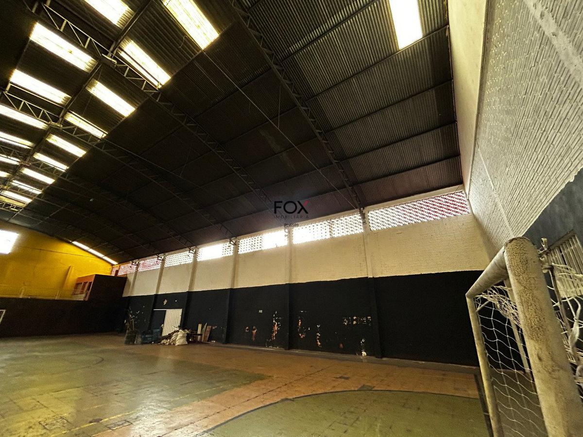 Prédio, Sagrada Família, 0 Quarto, 0 Vaga