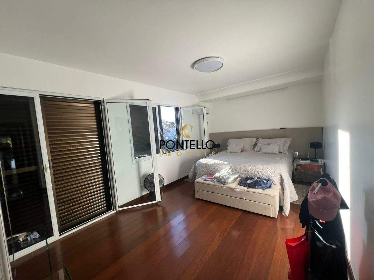 Cobertura, Centro, 4 Quartos, 6 Vagas, 2 Suítes