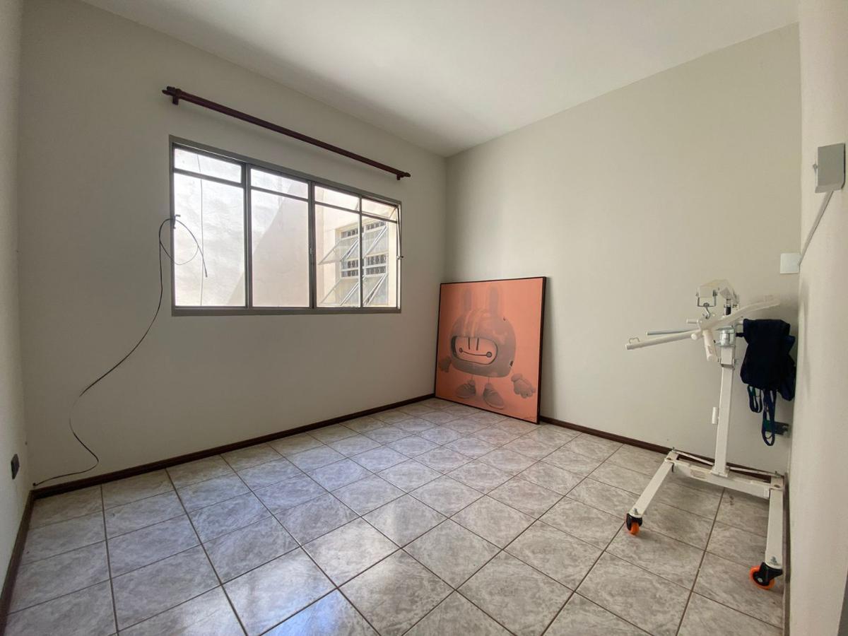 Apartamento, Centro, 5 Quartos, 0 Vaga, 1 Suíte