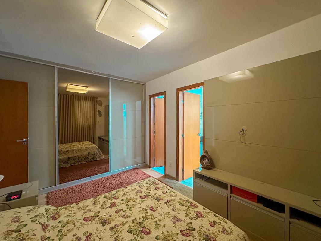 Cobertura, Sagrada Família, 4 Quartos, 4 Vagas, 1 Suíte