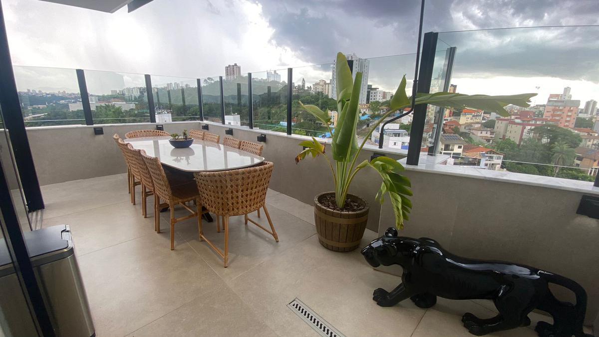 Cobertura, Ouro Preto, 5 Quartos, 2 Vagas, 3 Suítes