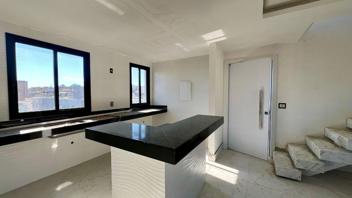 Cobertura, Santa Efigênia, 3 Quartos, 2 Vagas, 1 Suíte