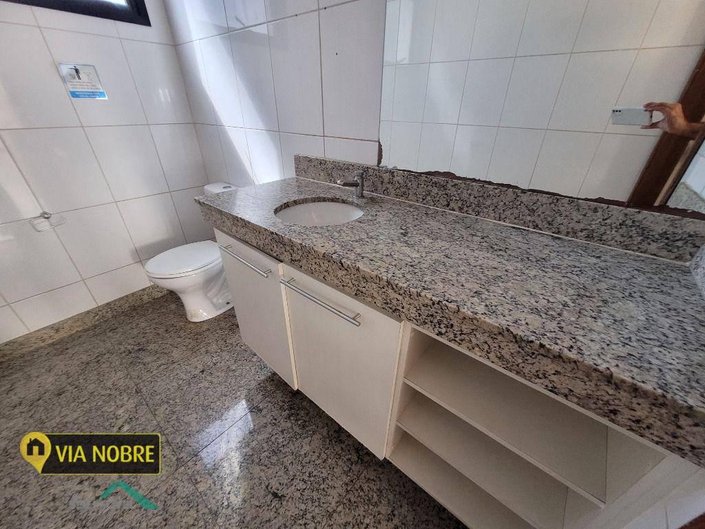 Andar, Estoril, 5 Vagas