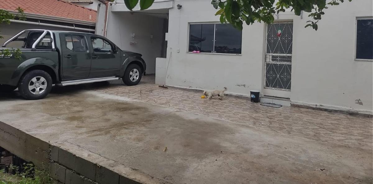 Casa, Tropical, 3 Quartos, 8 Vagas, 2 Suítes