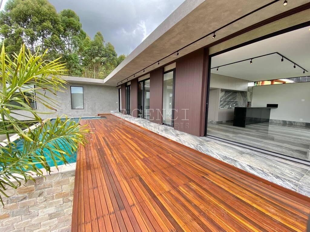 Casa, Alphaville - Lagoa dos Ingleses, 4 Quartos, 0 Vaga, 4 Suítes