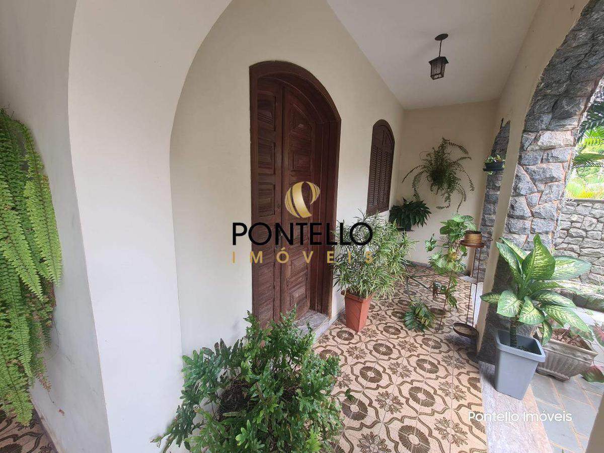 Casa, Cachoeirinha, 9 Quartos, 2 Vagas, 1 Suíte