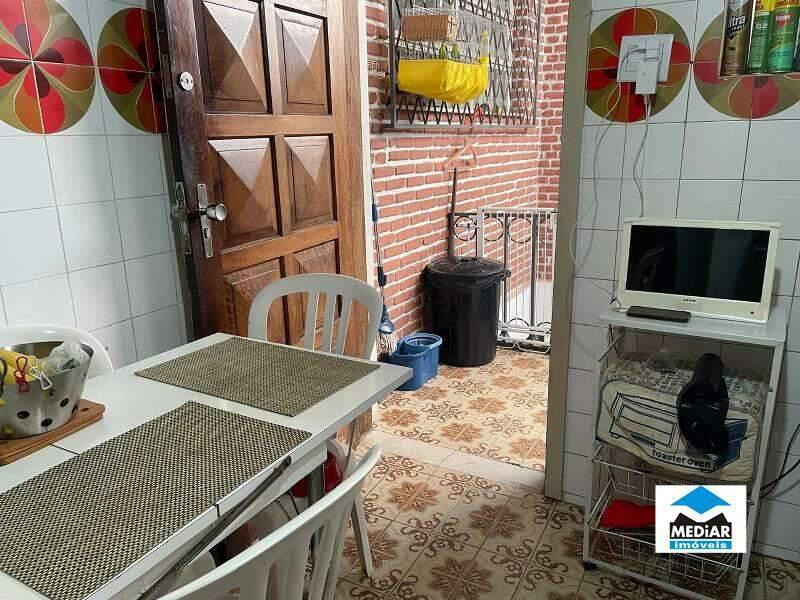 Casa, Cidade Nova, 4 Quartos, 2 Vagas, 1 Suíte