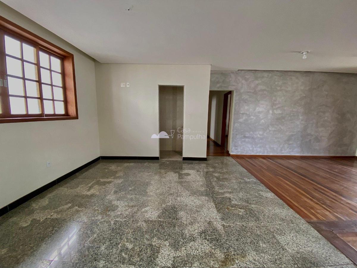 Casa, Braúnas, 3 Quartos, 8 Vagas, 2 Suítes