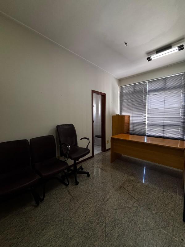 Sala, Funcionários, 0 Quarto, 1 Vaga