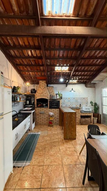 Casa, Centro, 3 Quartos, 2 Vagas, 1 Suíte