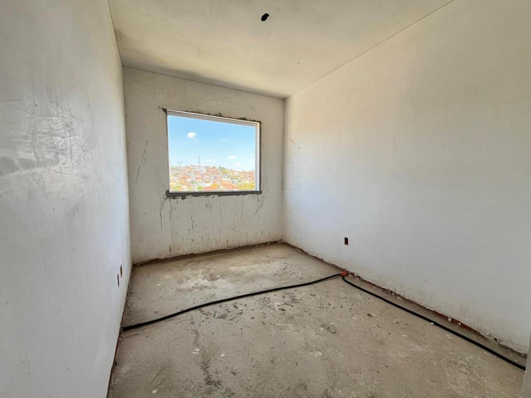 Cobertura, Conjunto Habitacional Vale do Jatobá, 2 Quartos, 1 Vaga, 1 Suíte