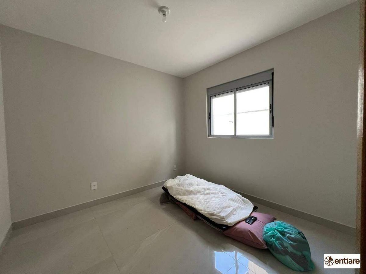 Apartamento, Barreiro, 3 Quartos, 2 Vagas, 1 Suíte